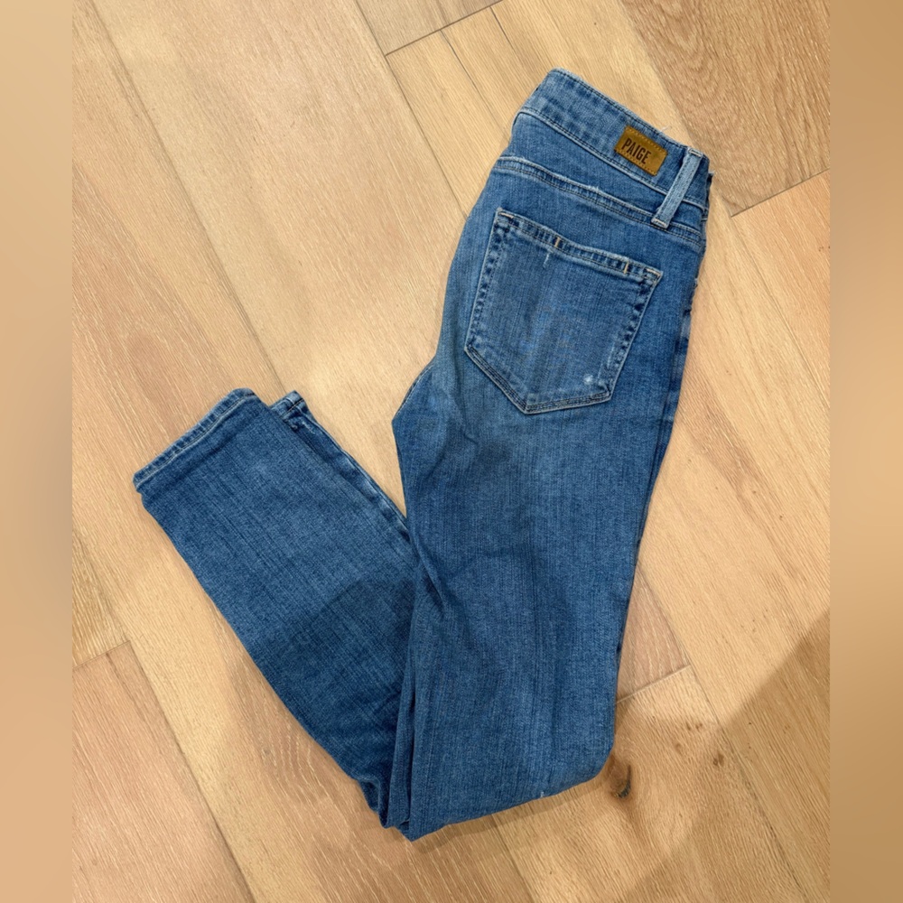 PAIGE vertugo jeans. Size 24